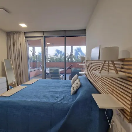 Waterfront With Terrace * ג'נובה