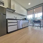 Waterfront With Terrace شقة *